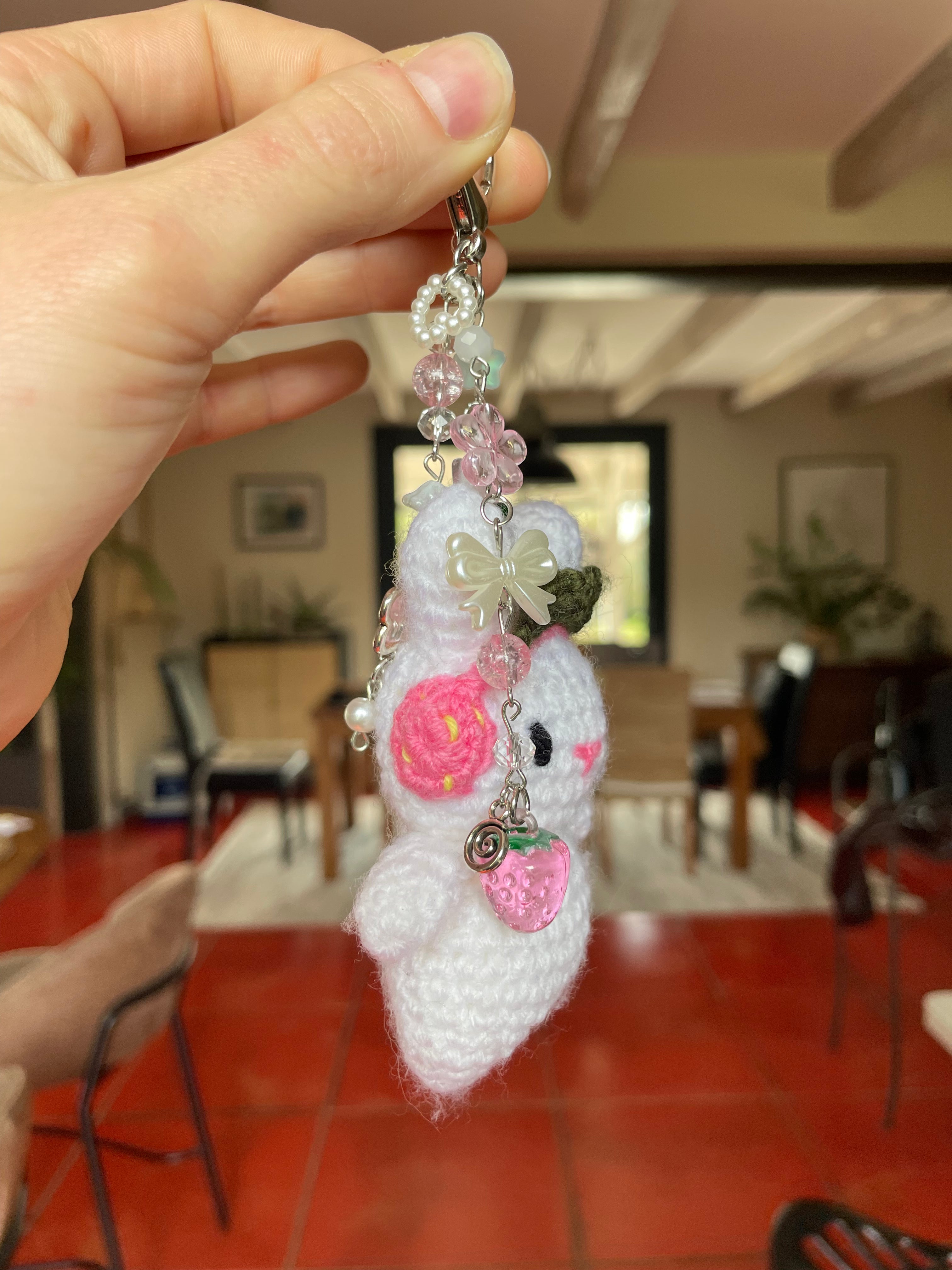 Porte-clé lapin fraise